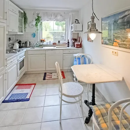 In With Kitchen